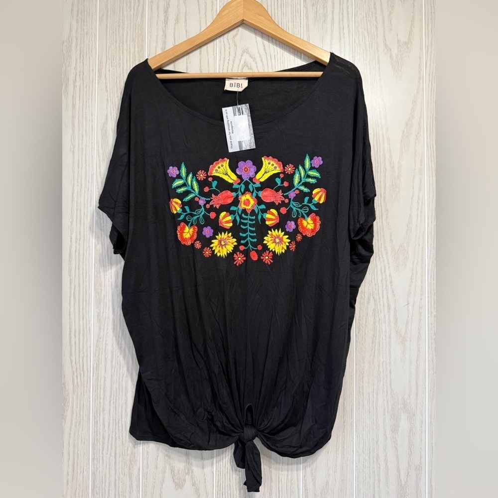 Bibi Floral Embroidered Black Short Sleeve Blouse Size S NWT